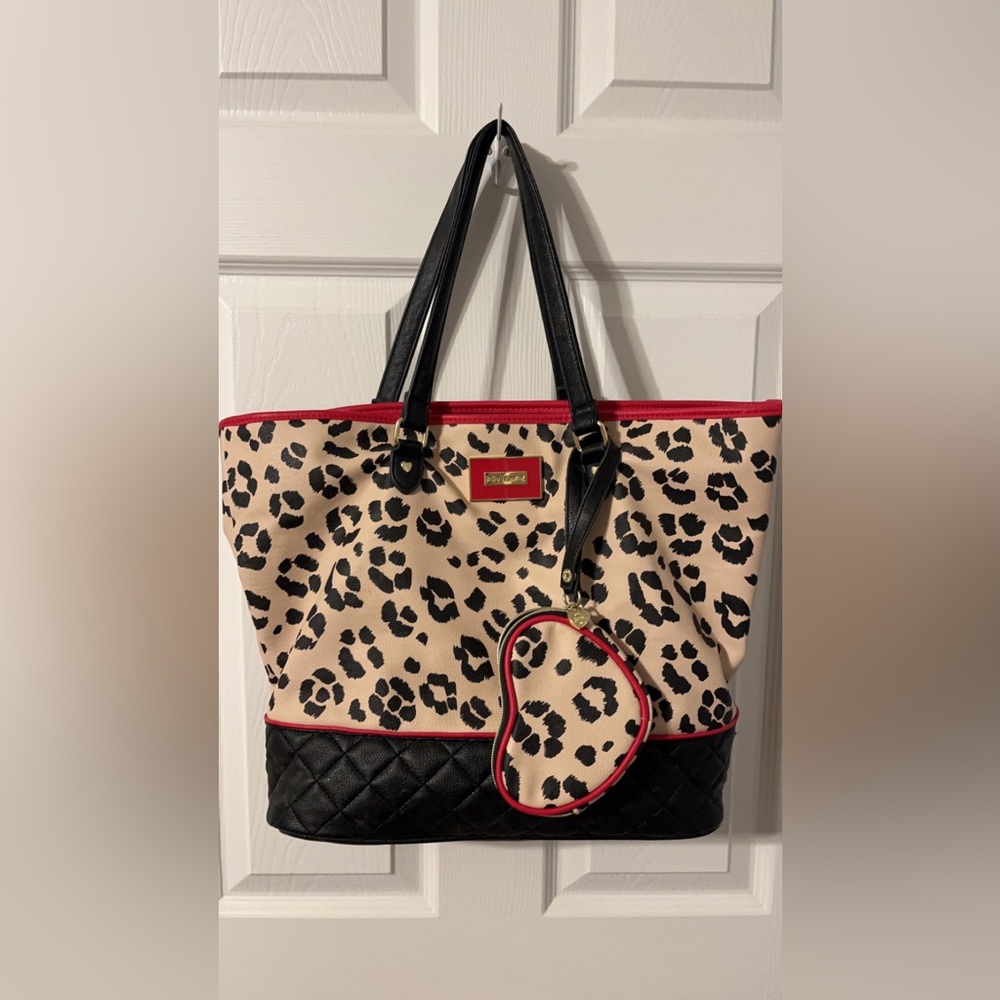 EUC Betsey Johnson Cheetah Print Quilted Tote w/ Coin Holder